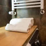 Porta Mare & *