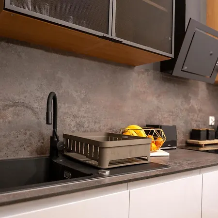 Porta Mare & Apartmán *